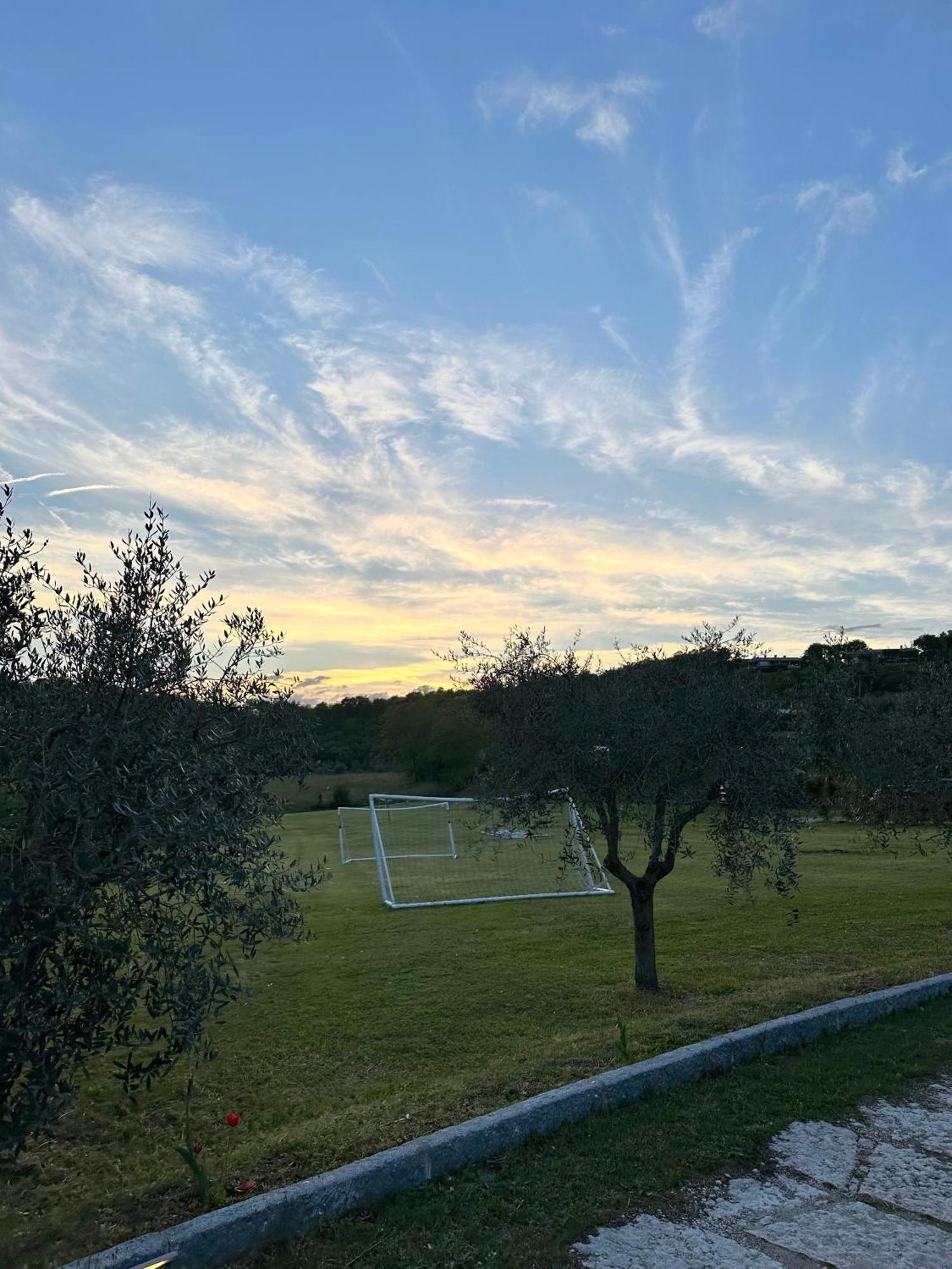 Holiday Home Sovenigo Puegnago Luaran gambar