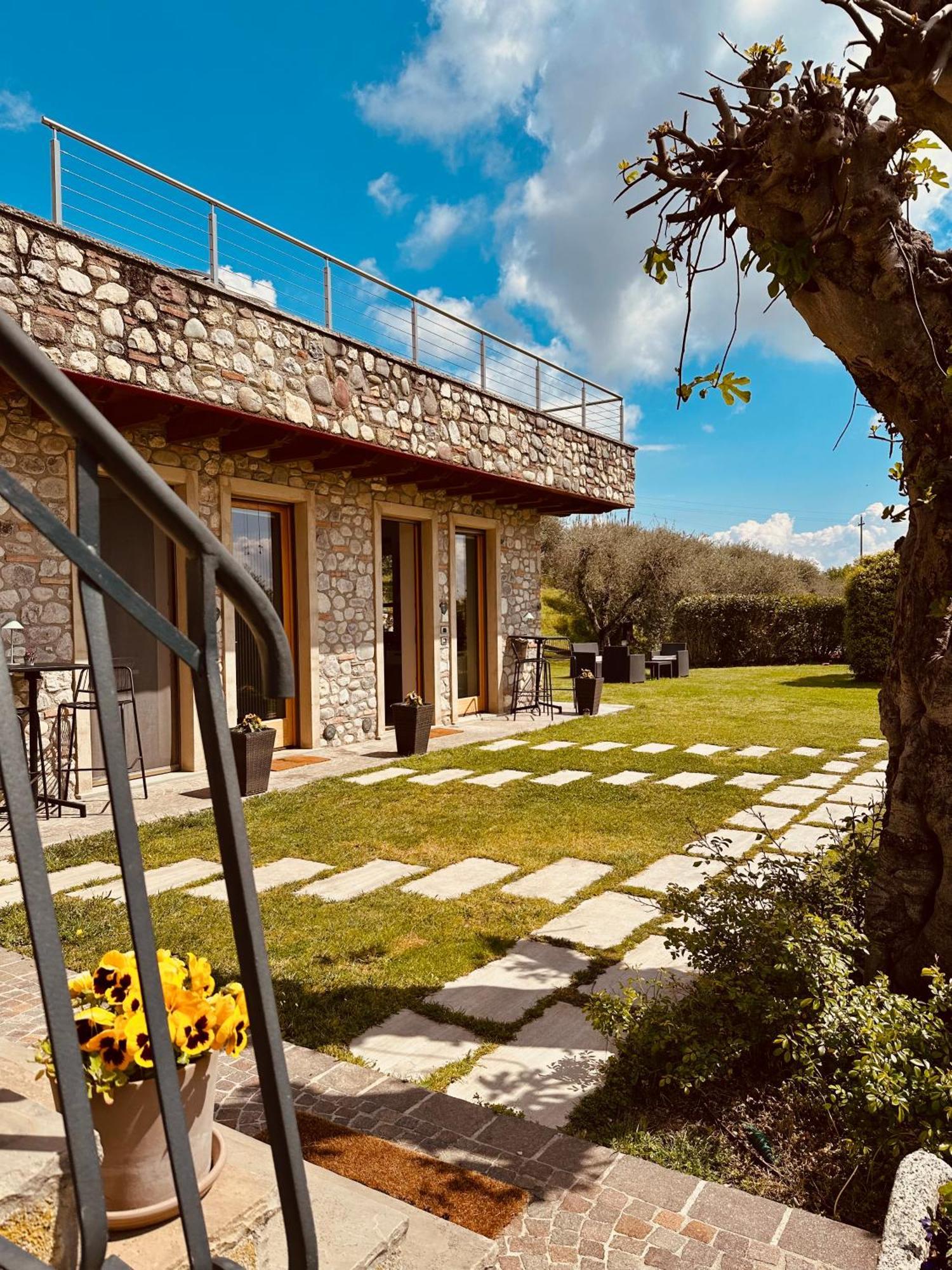 Holiday Home Sovenigo Puegnago Luaran gambar