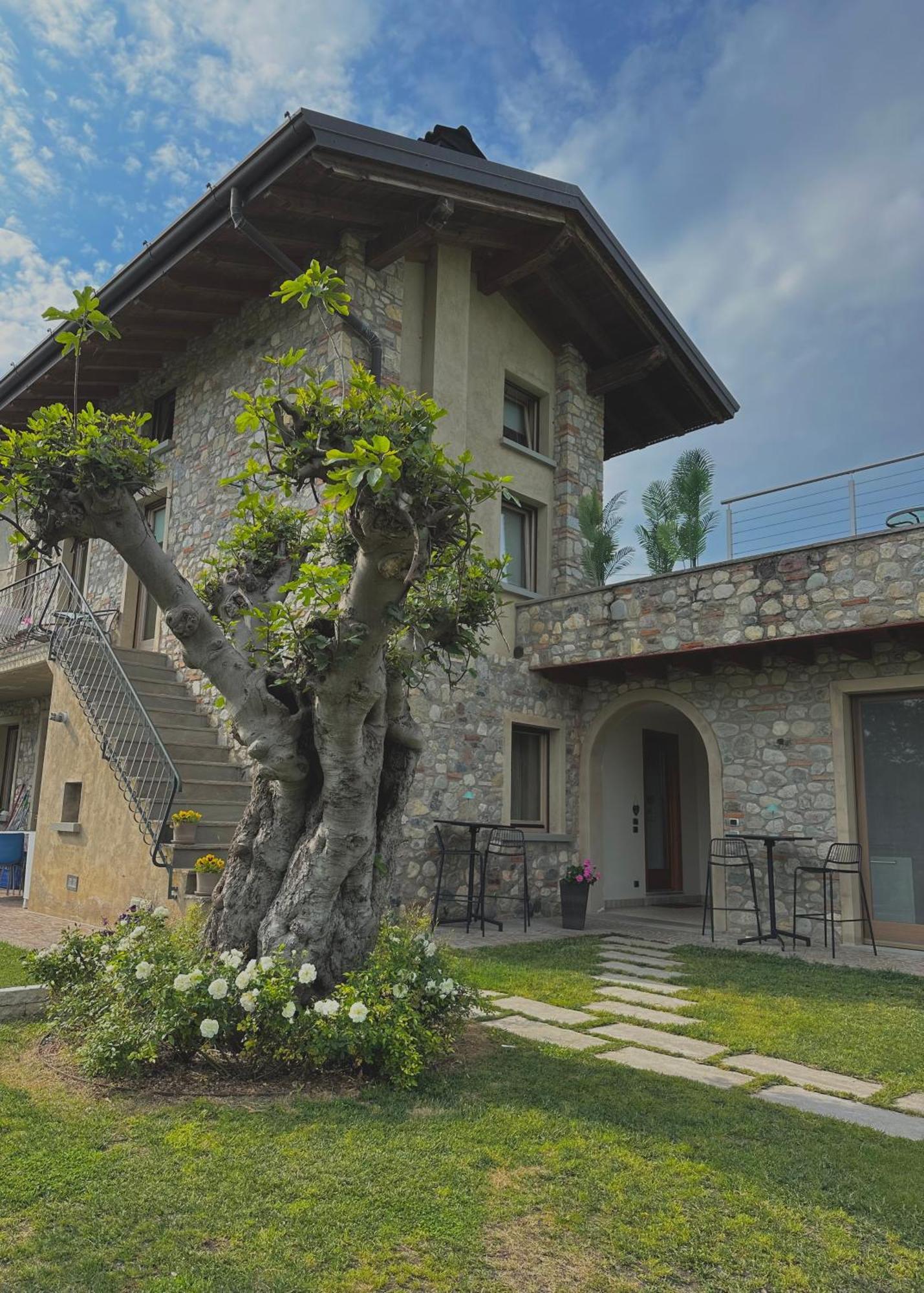Holiday Home Sovenigo Puegnago Luaran gambar