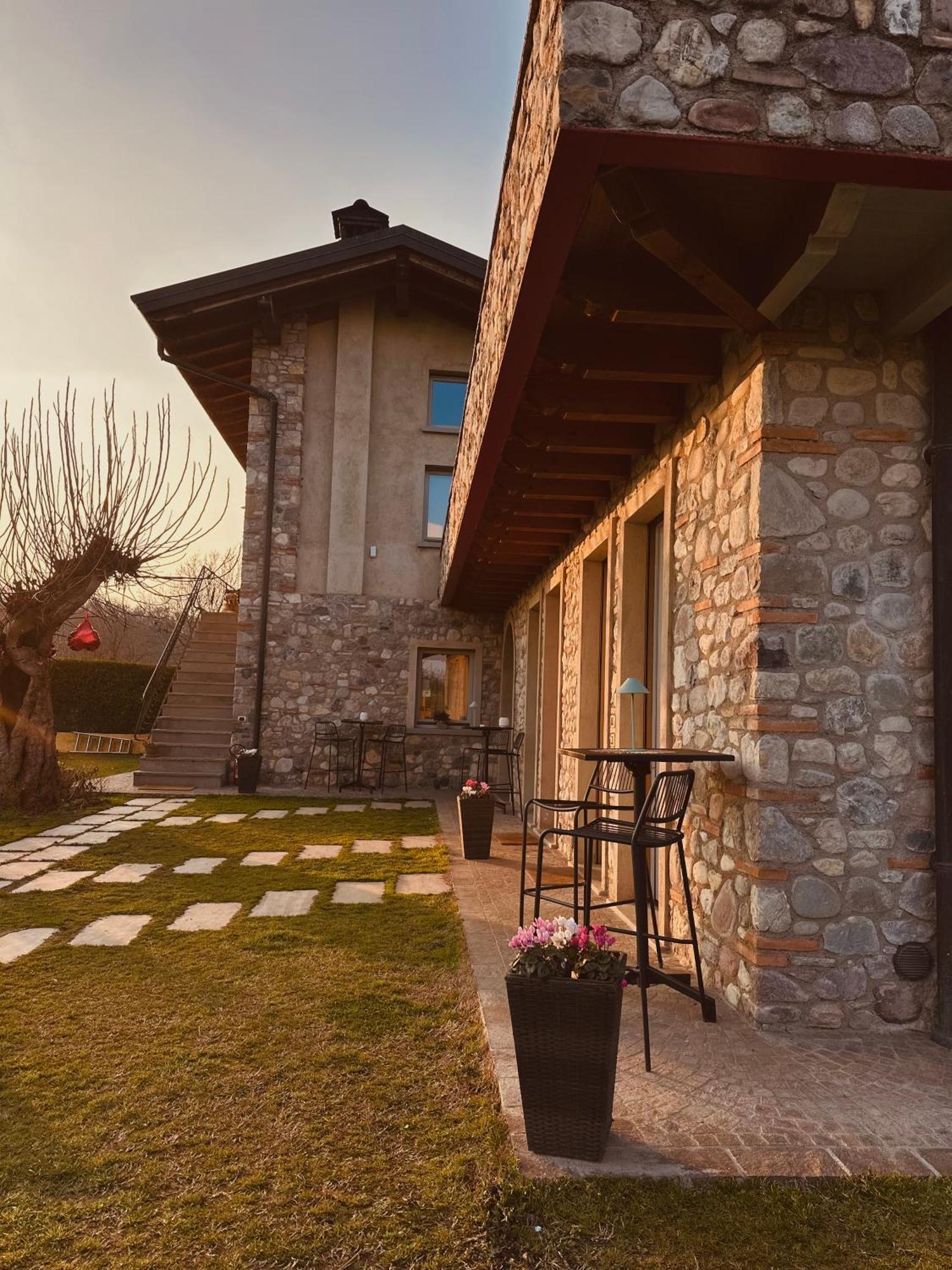 Holiday Home Sovenigo Puegnago Luaran gambar