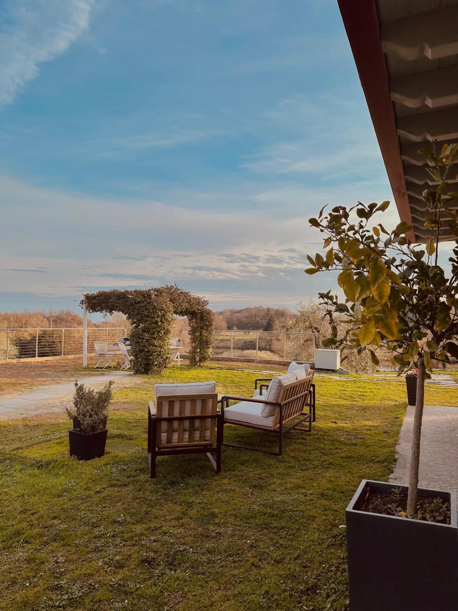 Holiday Home Sovenigo Puegnago Luaran gambar